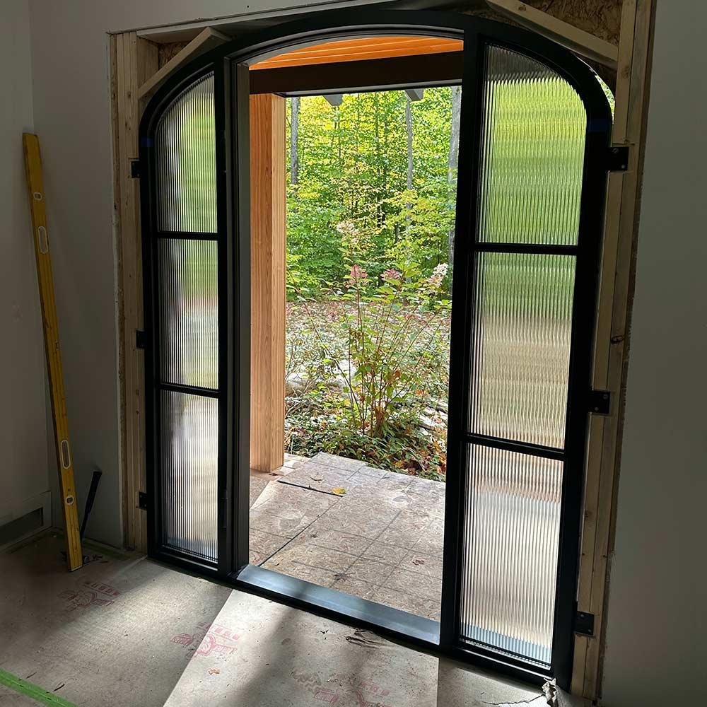 iwd-wrought-iron-french-single-door-with-arched-top-and-two-sidelights